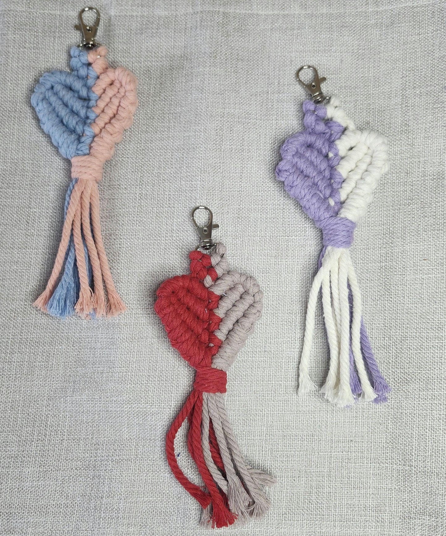 Macrame keychain, macrame charm,macrame heart keychain, heart keychain,macrame bag charm,boho keychain