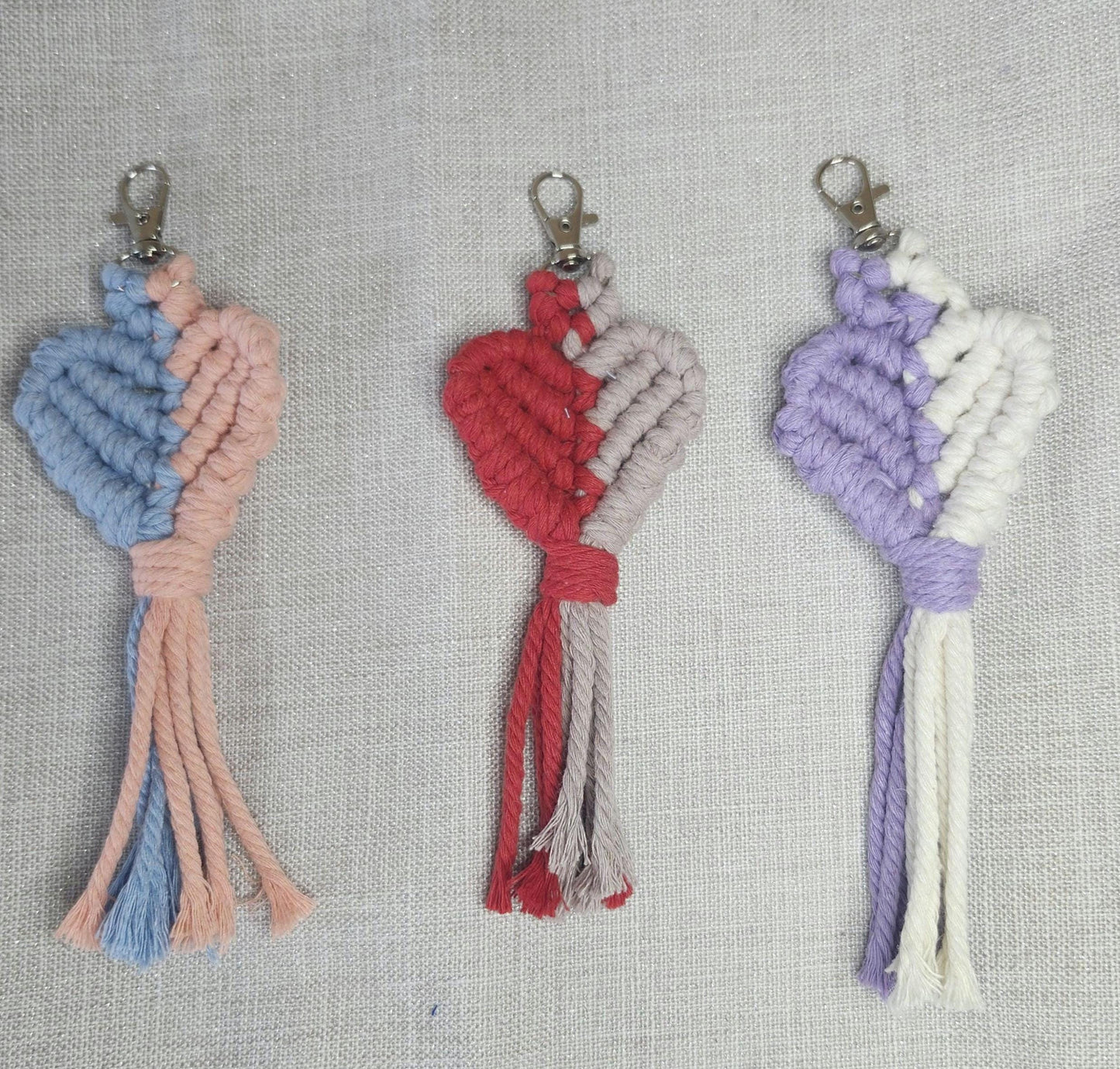 Macrame keychain, macrame charm,macrame heart keychain, heart keychain,macrame bag charm,boho keychain