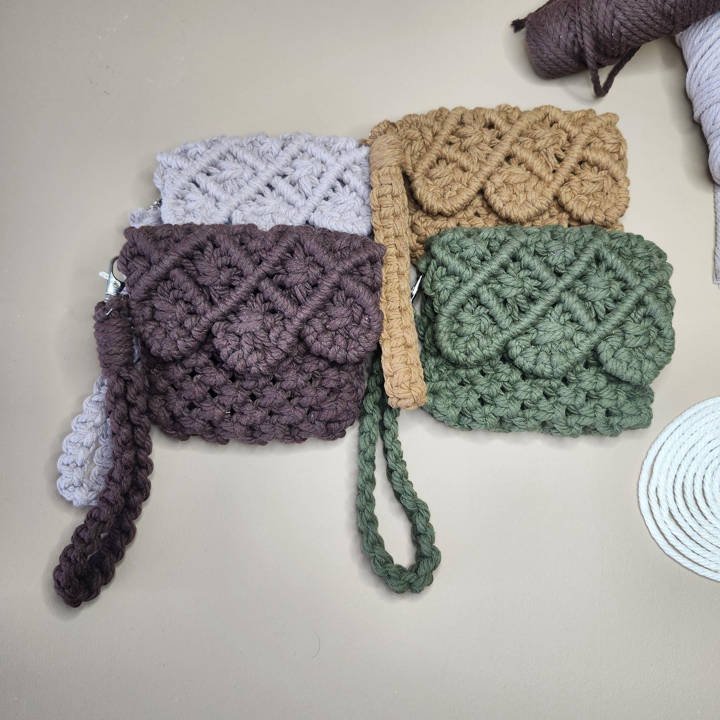 Girls Wallet, Small hand Purese, macrame small wallet, handmade purse, handmade macrame purse, gift for friends, gift for myself, purse