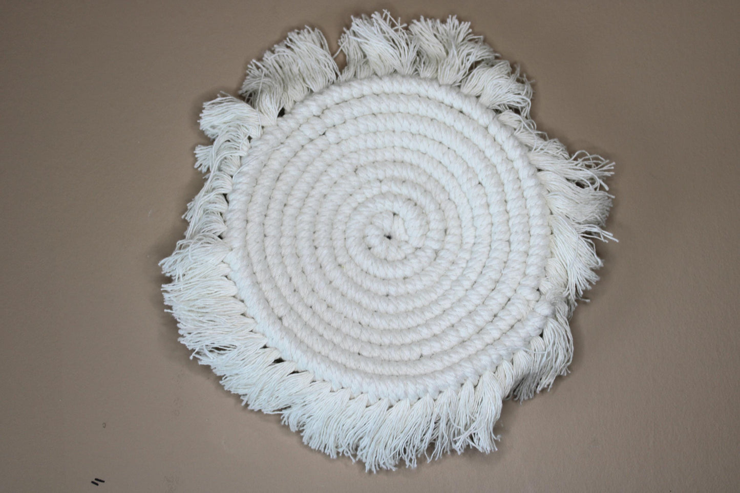 Handmade Coaster set of 2, Macrame Coasters, table decor, housewarming gift, gift for her,boho kitchen, Round Coaster