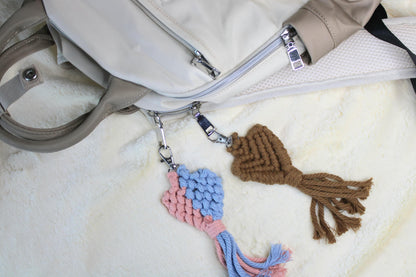 Boho Bag Charm, Macrame keychain, Wedding Gift, Floral Keychain, Car Key Keychain,Handmade Keychain, Gift for her, Purse Charm