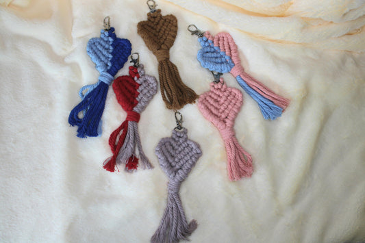 Boho Bag Charm, Macrame keychain, Wedding Gift, Floral Keychain, Car Key Keychain,Handmade Keychain, Gift for her, Purse Charm