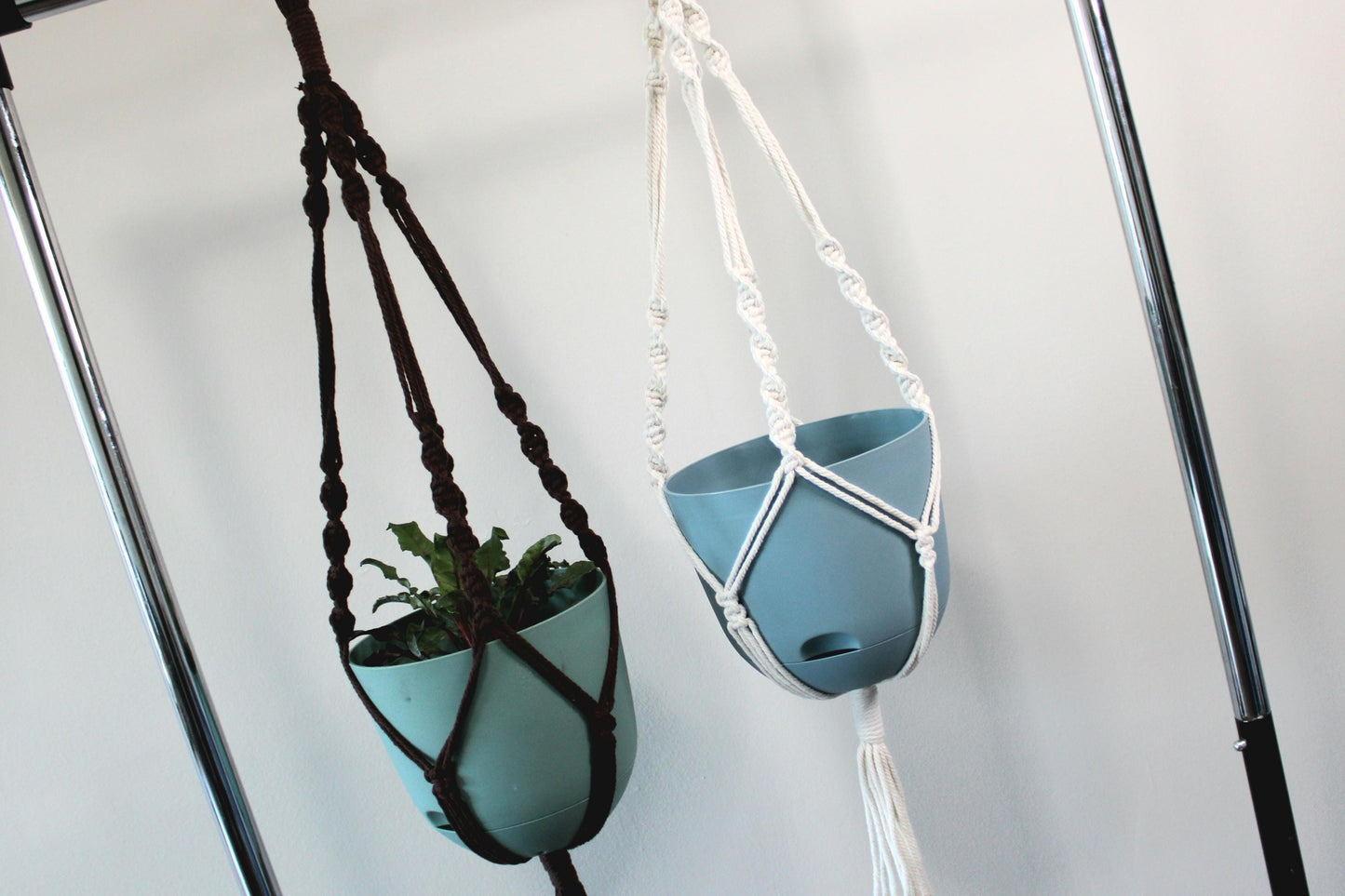 Macrame plant hanger, Boho plant decor, hanging planter,boho gift decor, Gift for her, Plant hanger, summer gift, inddor plant holder
