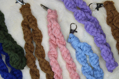 Wrist Keychain, Macrame keychain,Boho Bag Charm, Wedding Gift, Floral Keychain, Handmade Keychain, Gift for her, Purse Charm, car keychain